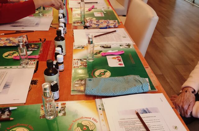 Forfait atelier création d’un parfum pour 10 personnes – Bretigny-sur-Orge
