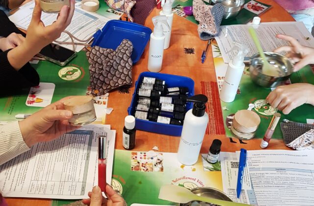 Forfait création d’une cosmétique pour 10 personnes – Arcueil